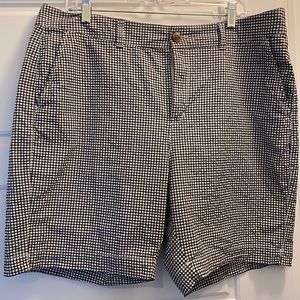 Old Navy Every day shorts, size 14